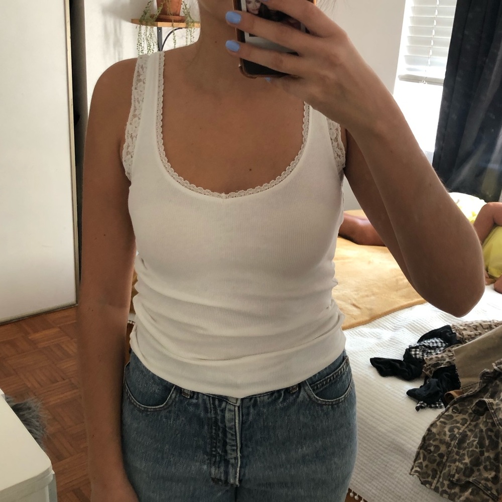A&F lace trim cami